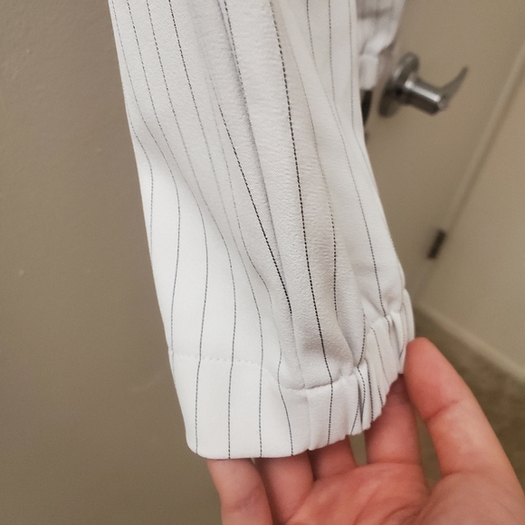 Uniqlo jogger pants - Picture 5 of 5
